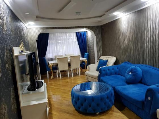 Satılır 2 otaqlı 83000 m2 yeni tikili Asif Meherremov  ünvanında