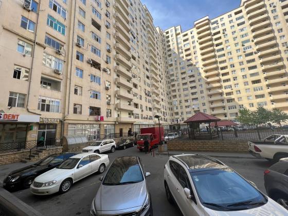 İcarəyə verilir 3 otaqlı 125 m<sup>2</sup> yeni tikili A.Menmedov 21/23 ünvanında